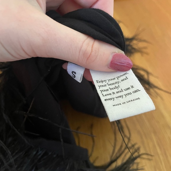 Sleeper Black Feather Dress - Picture 4 of 6